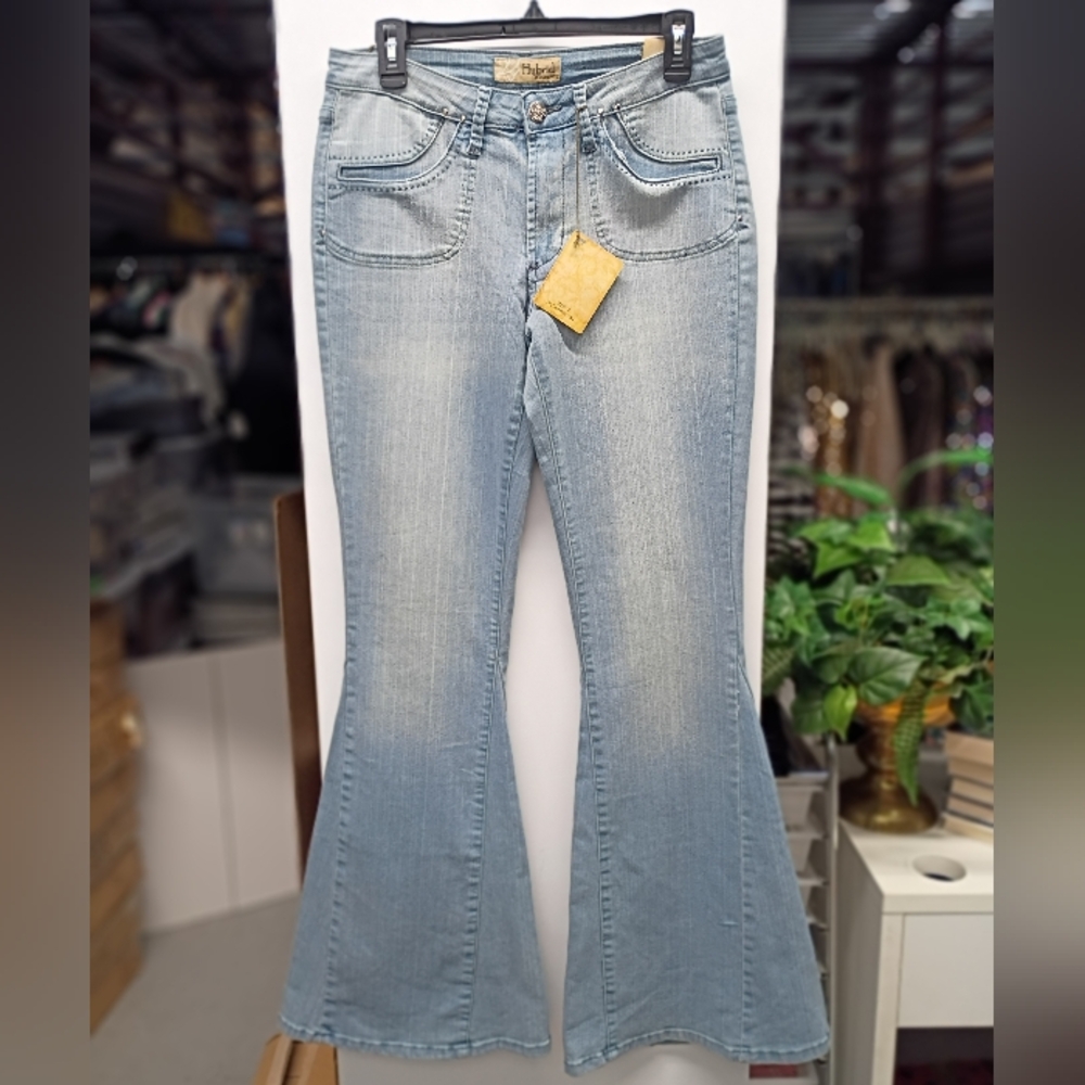 Women's Light Blue Jeans - Picture 2 of 7